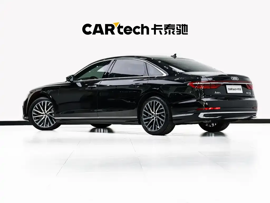 Audi A8 — фото 8