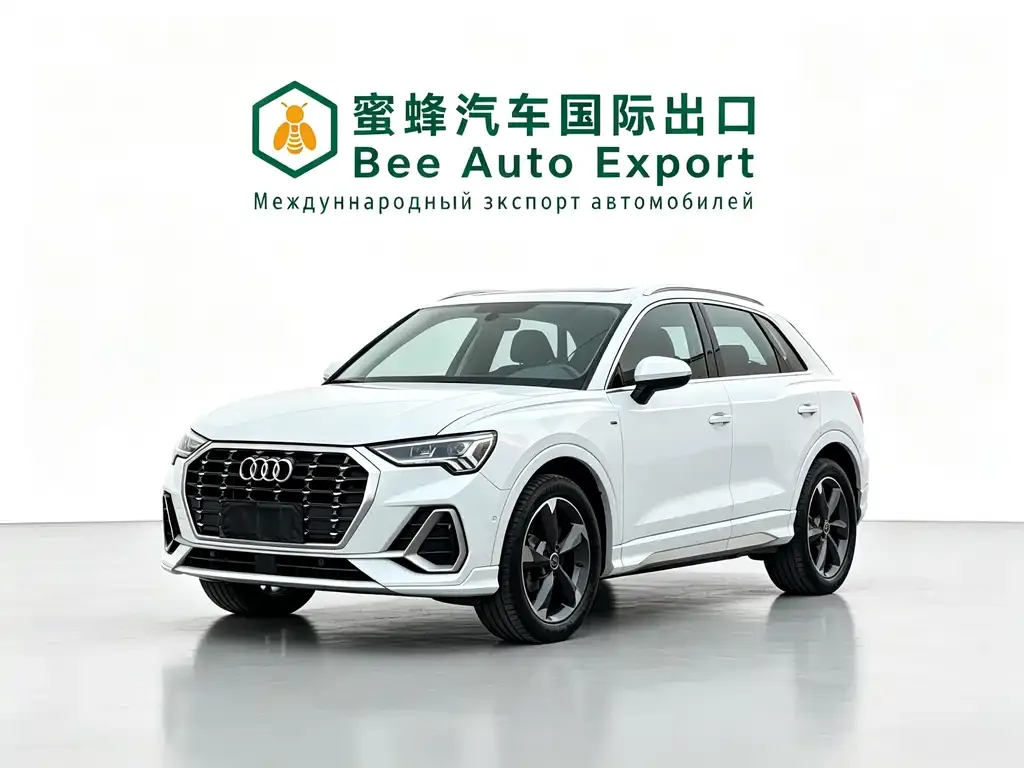 Audi Q3 — фото 1