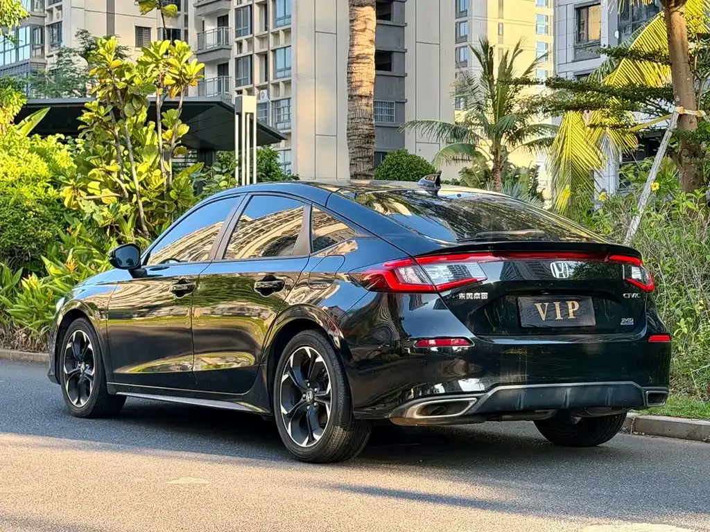 Honda Civic — фото 5