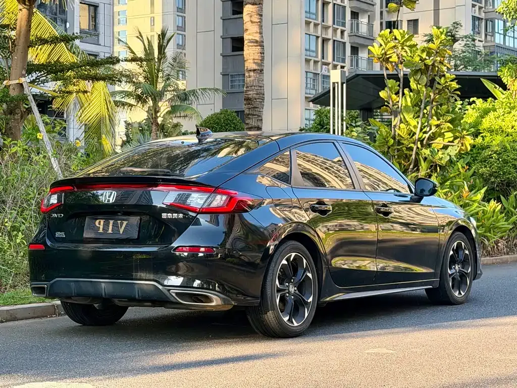Honda Civic — фото 3