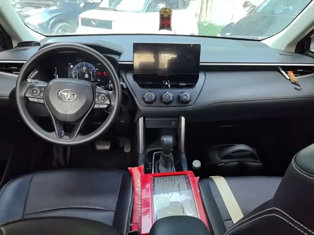 Toyota Corolla Cross — фото 4