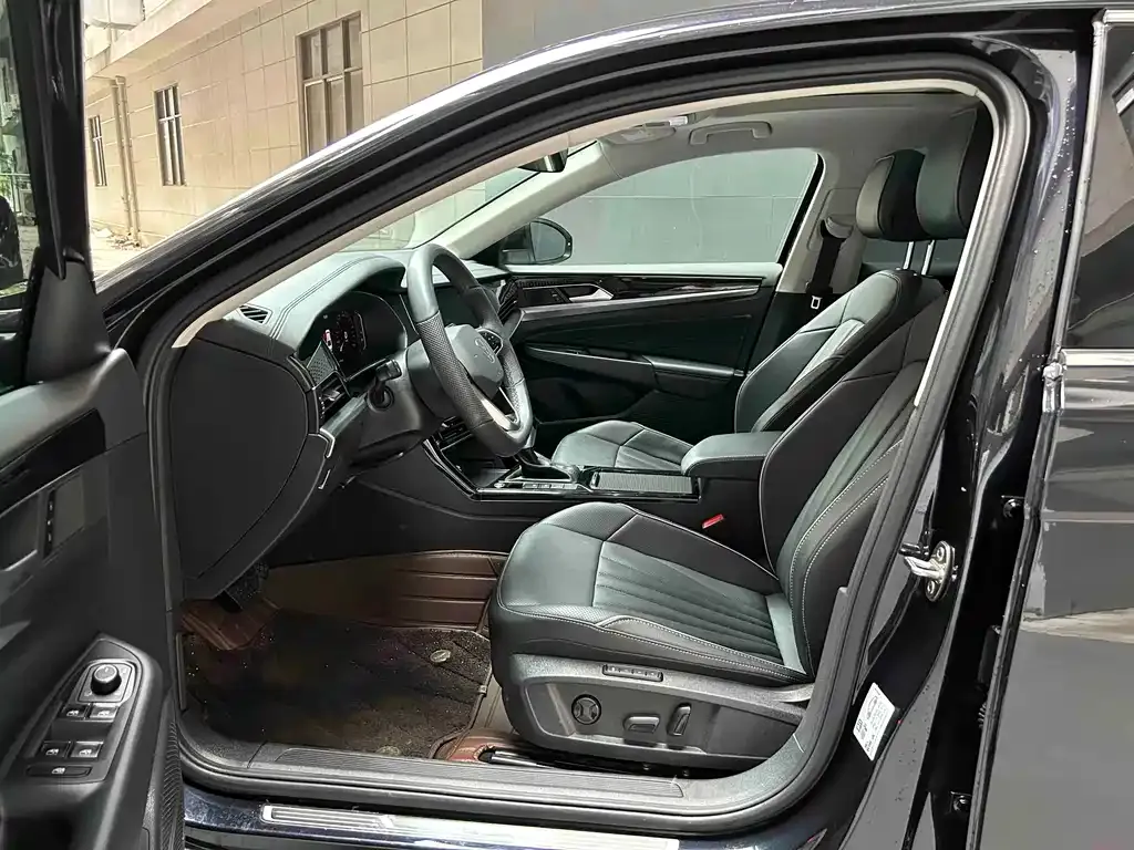 Volkswagen Passat — фото 4