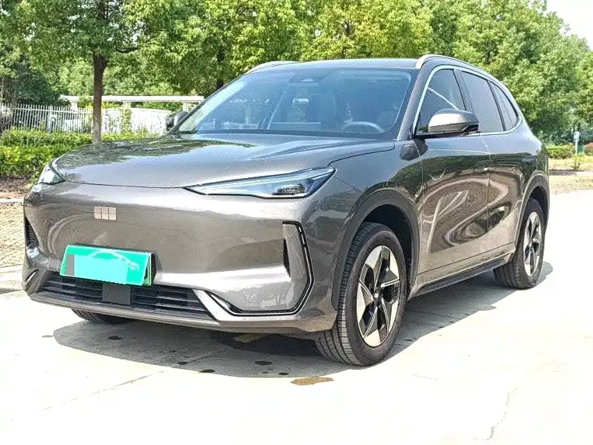 Geely Galaxy E5 — фото 1