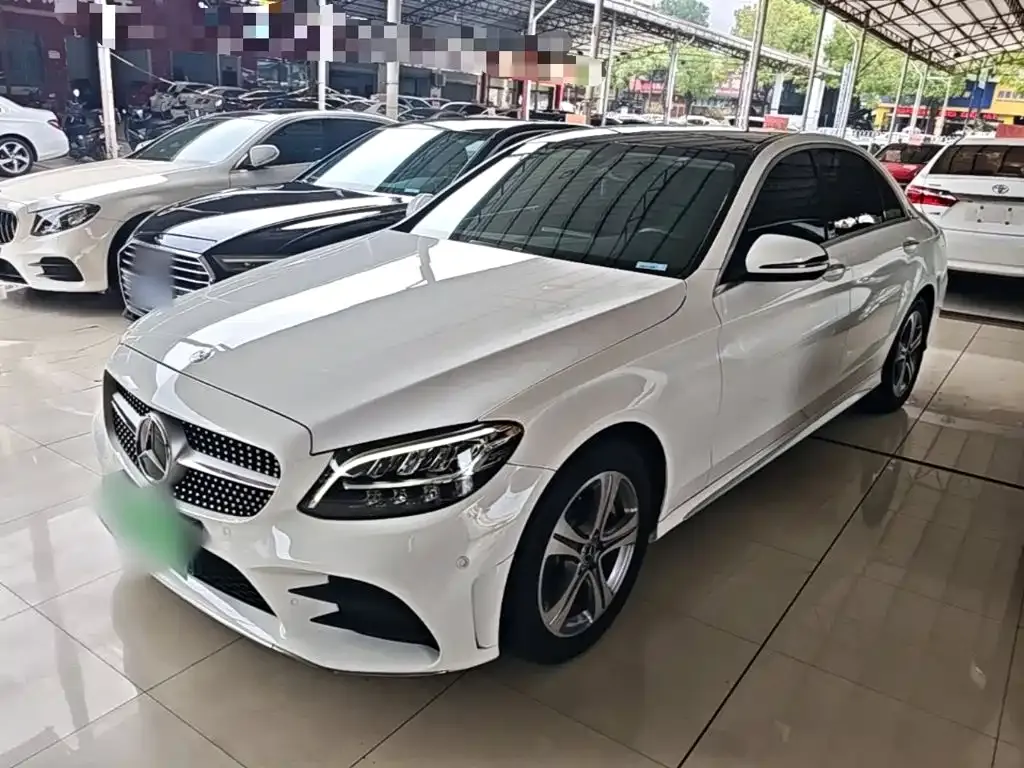 Mercedes-Benz C-Class — фото 1