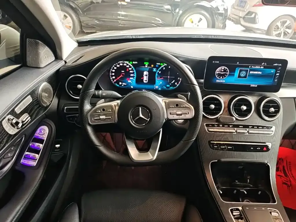 Mercedes-Benz C-Class — фото 10