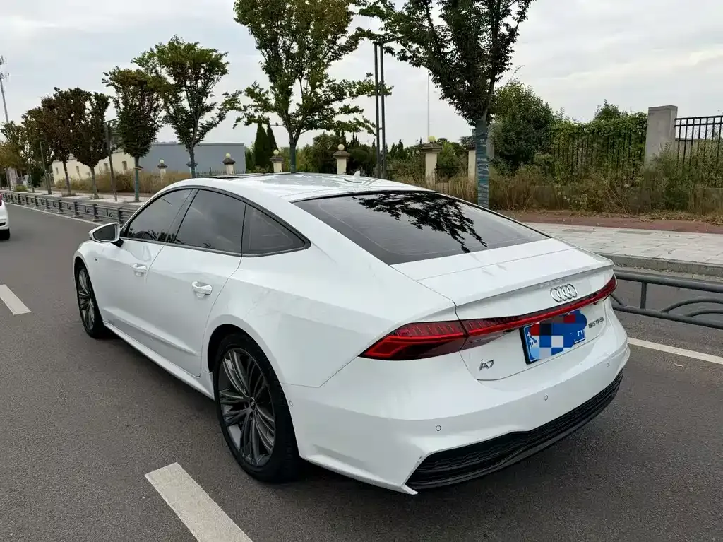 Audi A7 — фото 8