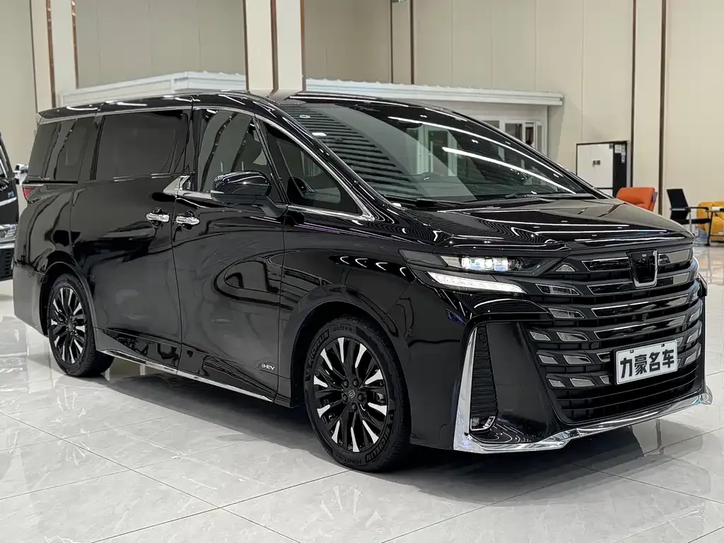 Toyota Vellfire — фото 6