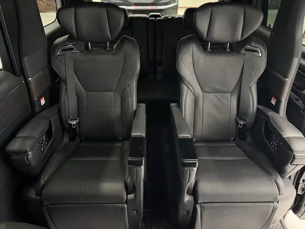 Toyota Vellfire — фото 7