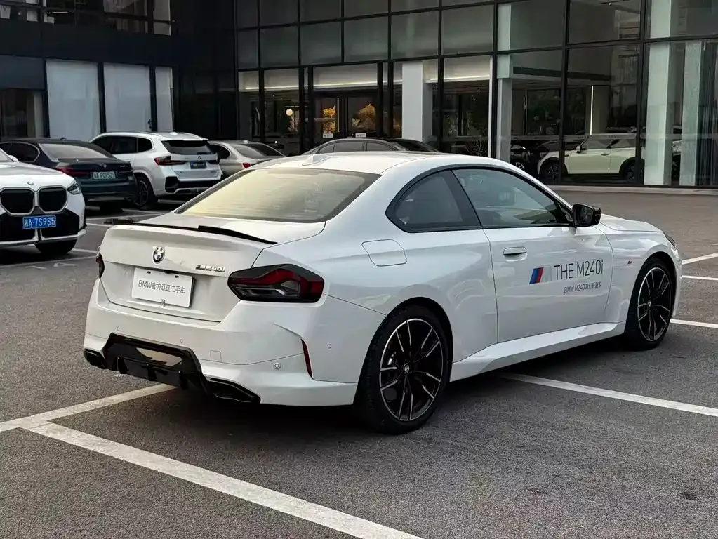 BMW M240i — фото 2