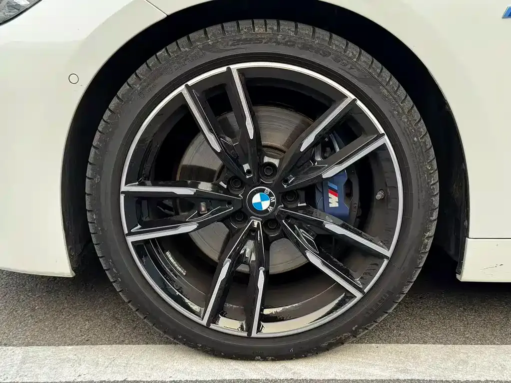 BMW M240i — фото 7