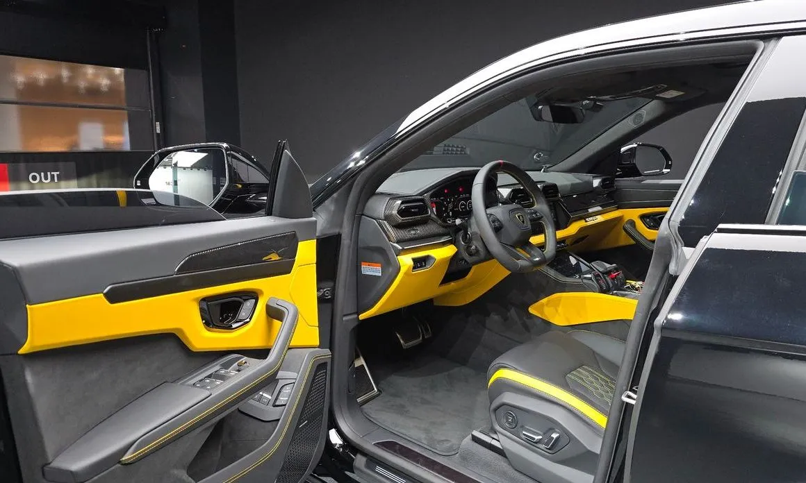 Lamborghini Urus — фото 8