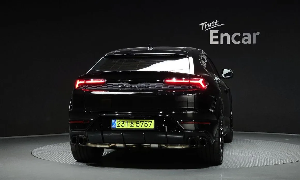 Lamborghini Urus — фото 6