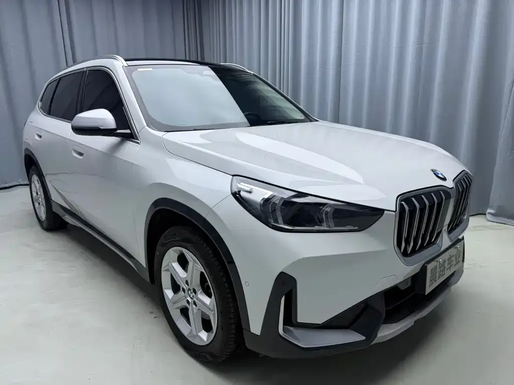 BMW X1 — фото 3