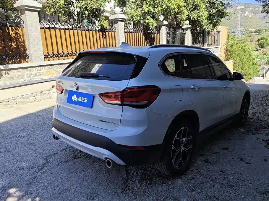 BMW X1 — фото 7