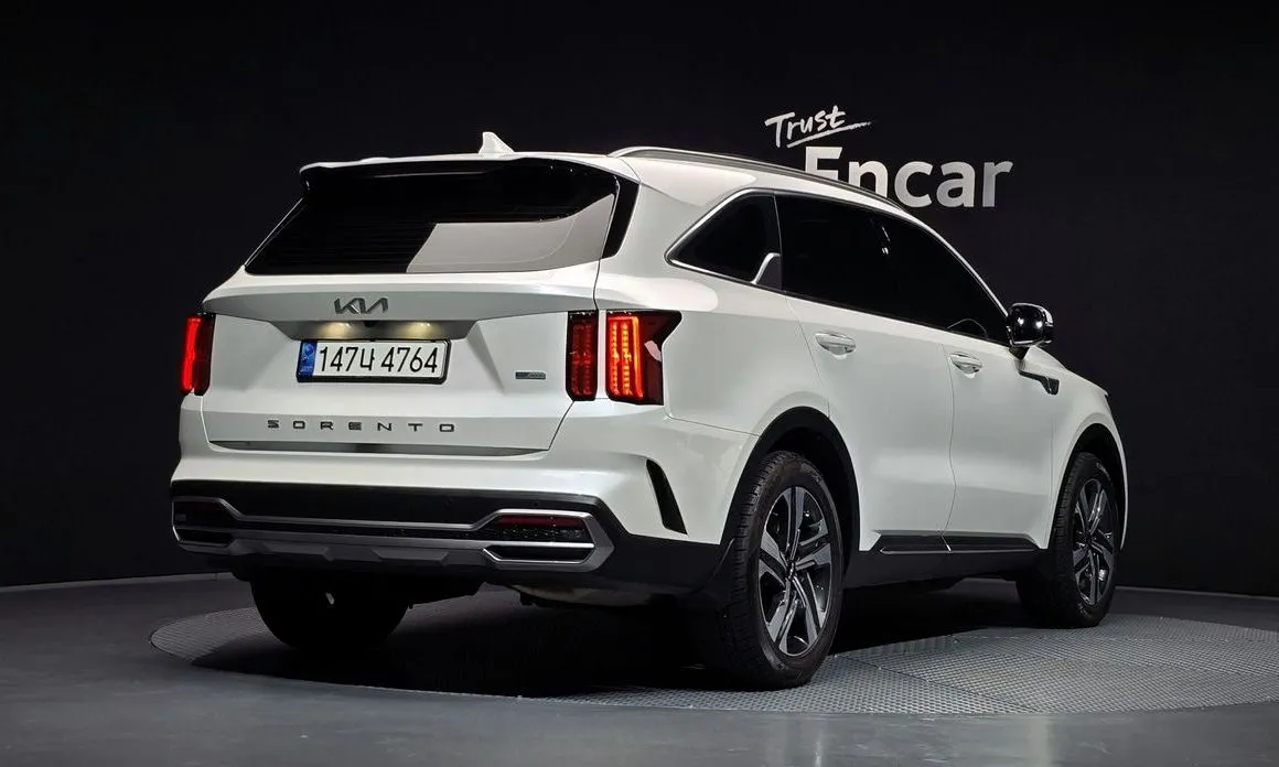 Kia Sorento — фото 5