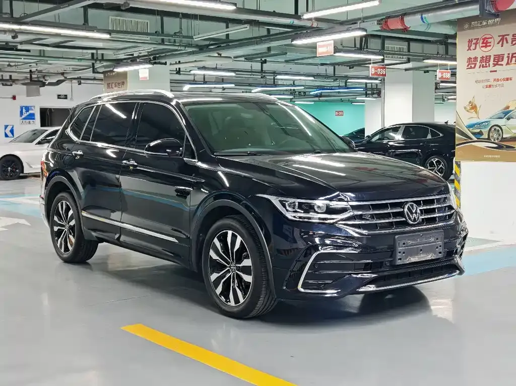 Volkswagen Tiguan L — фото 5