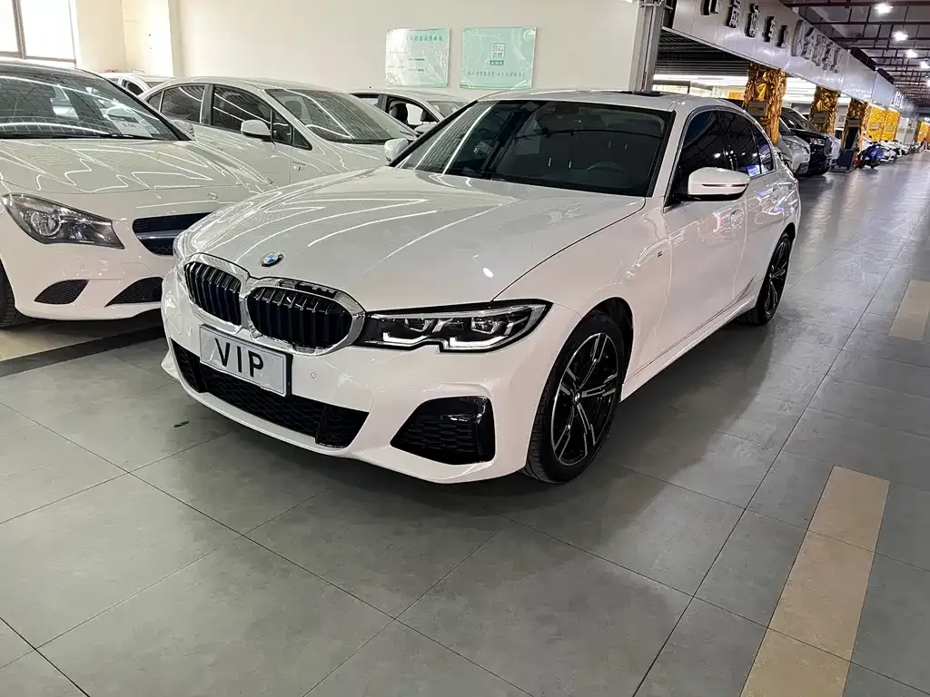 BMW 3 Series — фото 1