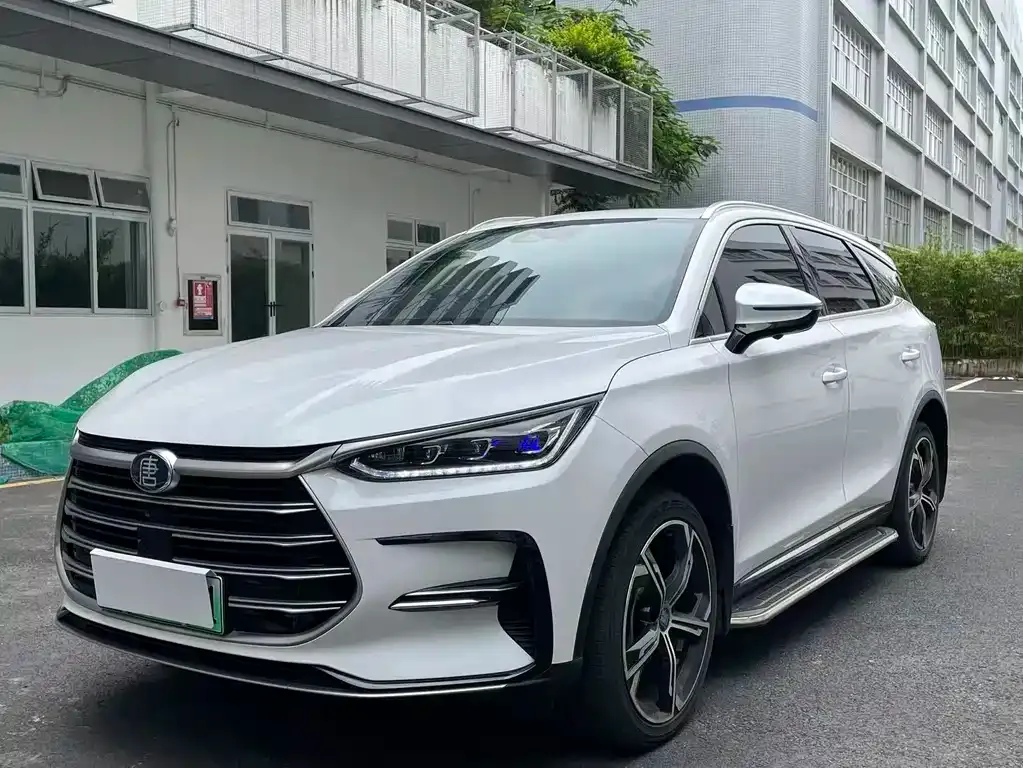 BYD Tang New Energy — фото 1