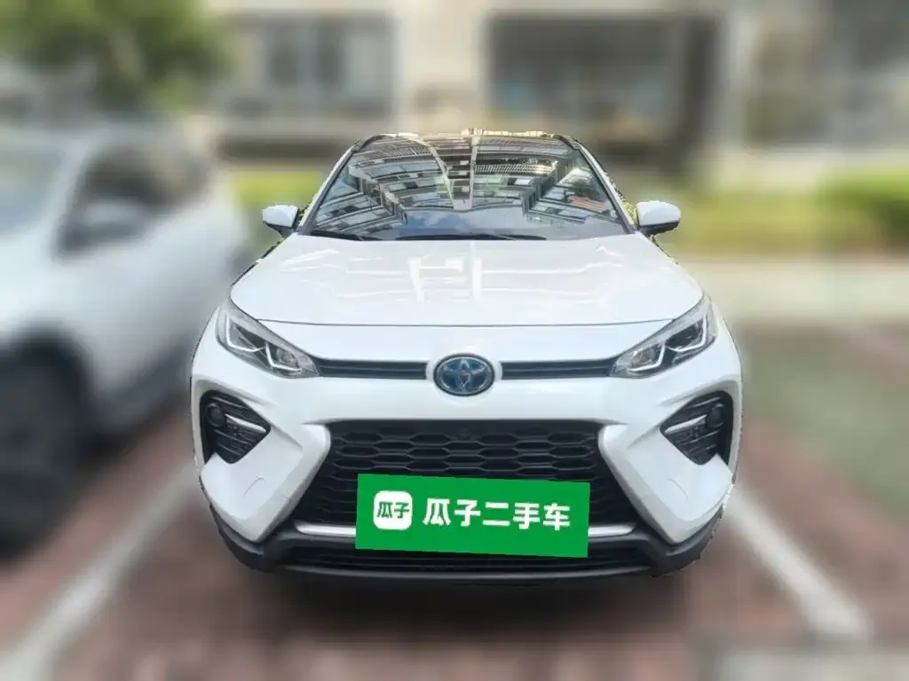 Toyota Wildlander — фото 8