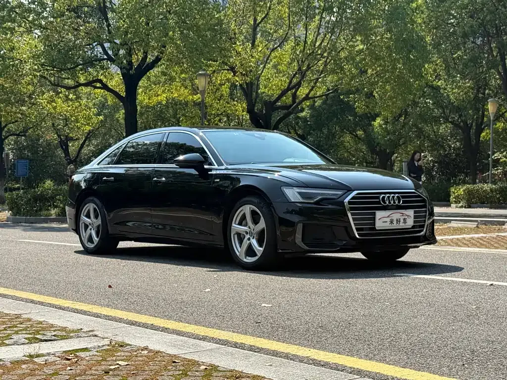 Audi A6L — фото 10