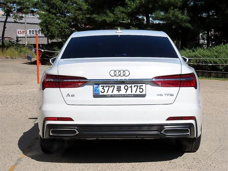 Audi A6 — фото 6