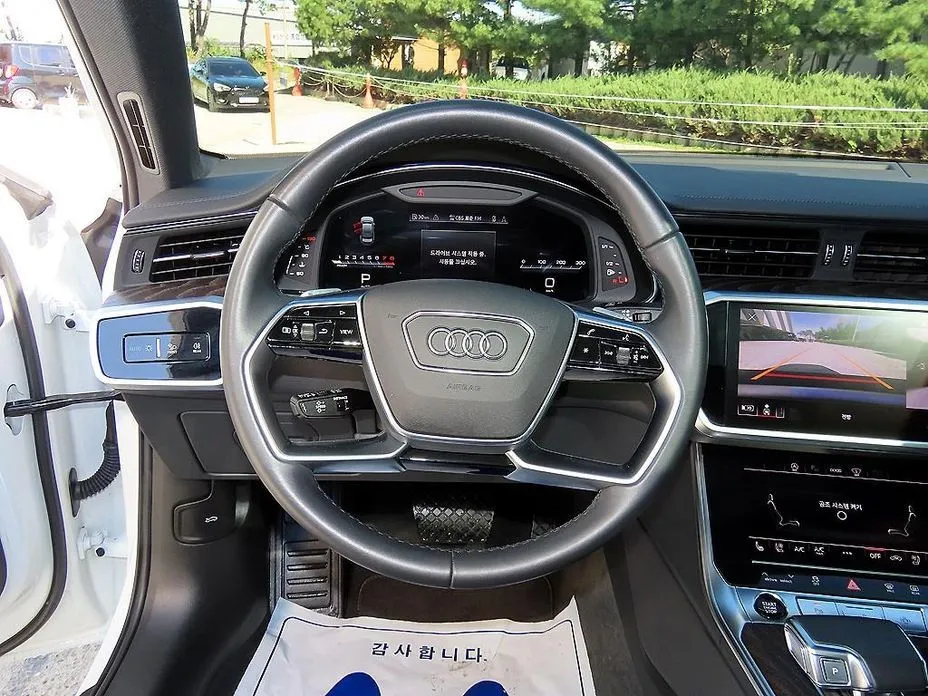 Audi A6 — фото 9