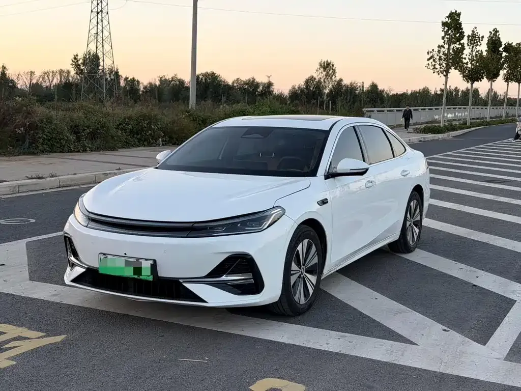 Geely Galaxy A7 EM — фото 1