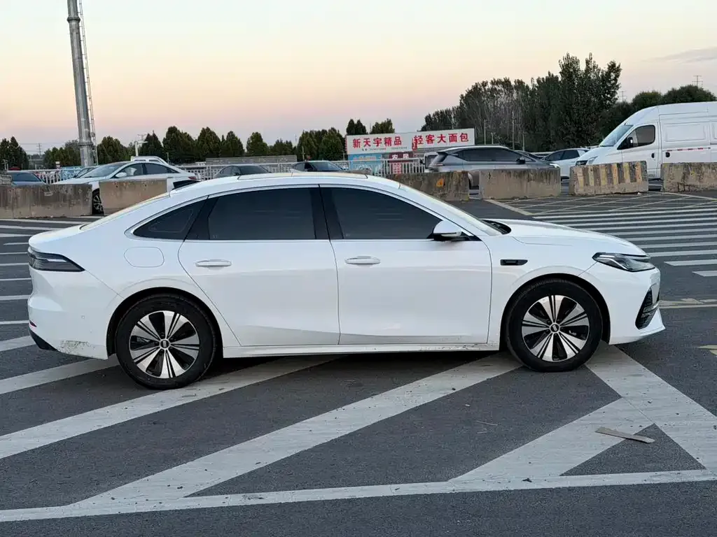 Geely Galaxy A7 EM — фото 2