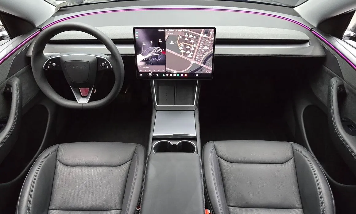 Tesla Model Y — фото 9
