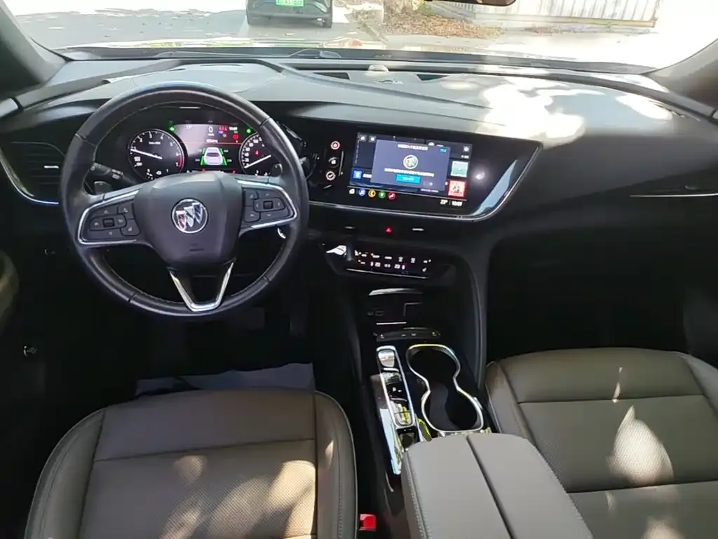 Buick Envision Plus — фото 5