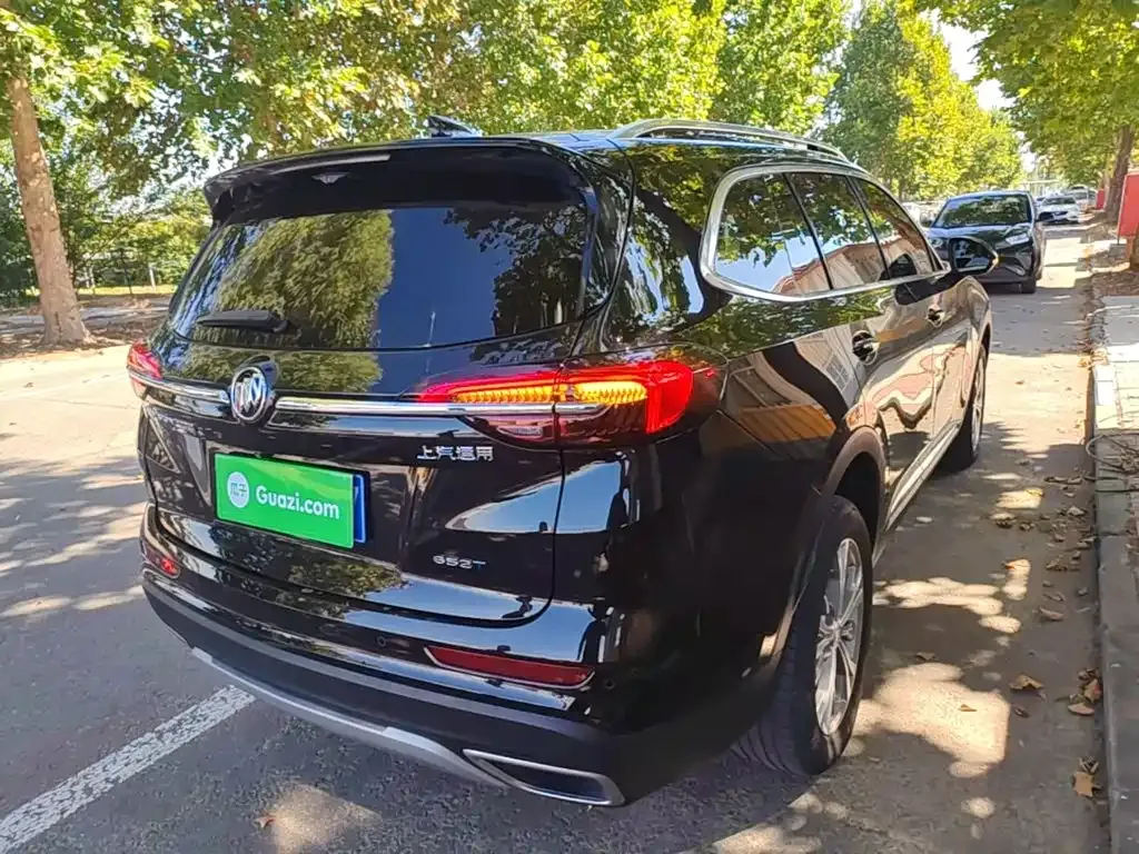 Buick Envision Plus — фото 9