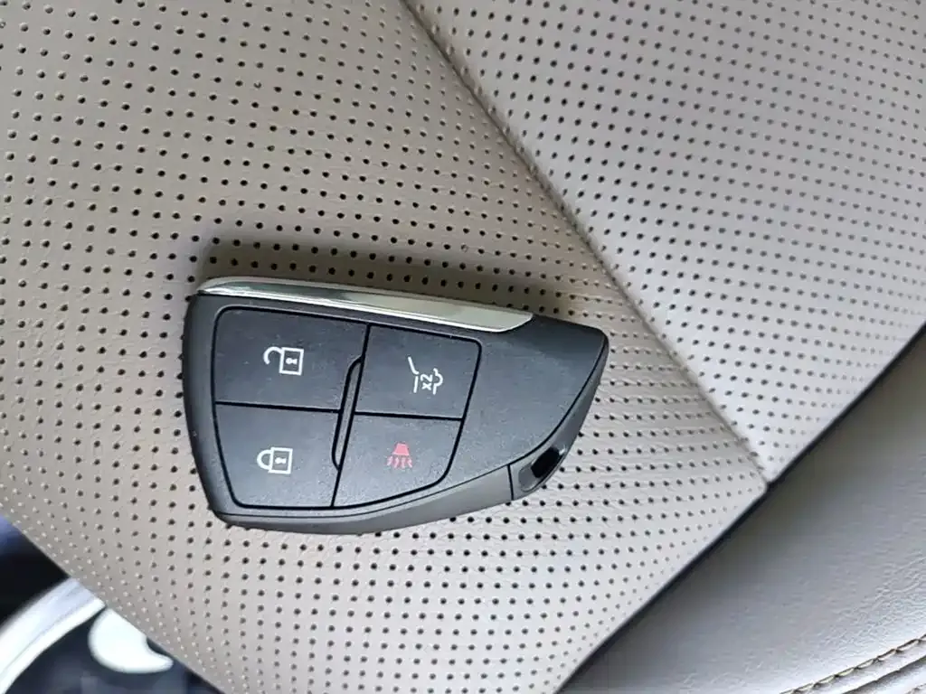 Buick Envision Plus — фото 3