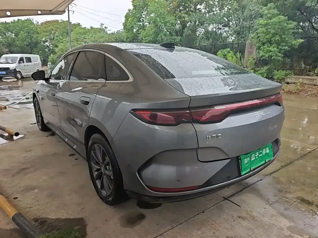 BYD Qin L — фото 9