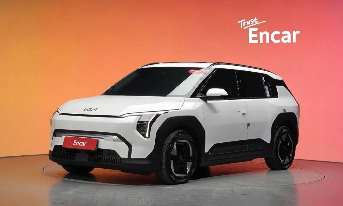 Kia EV3 — фото 1