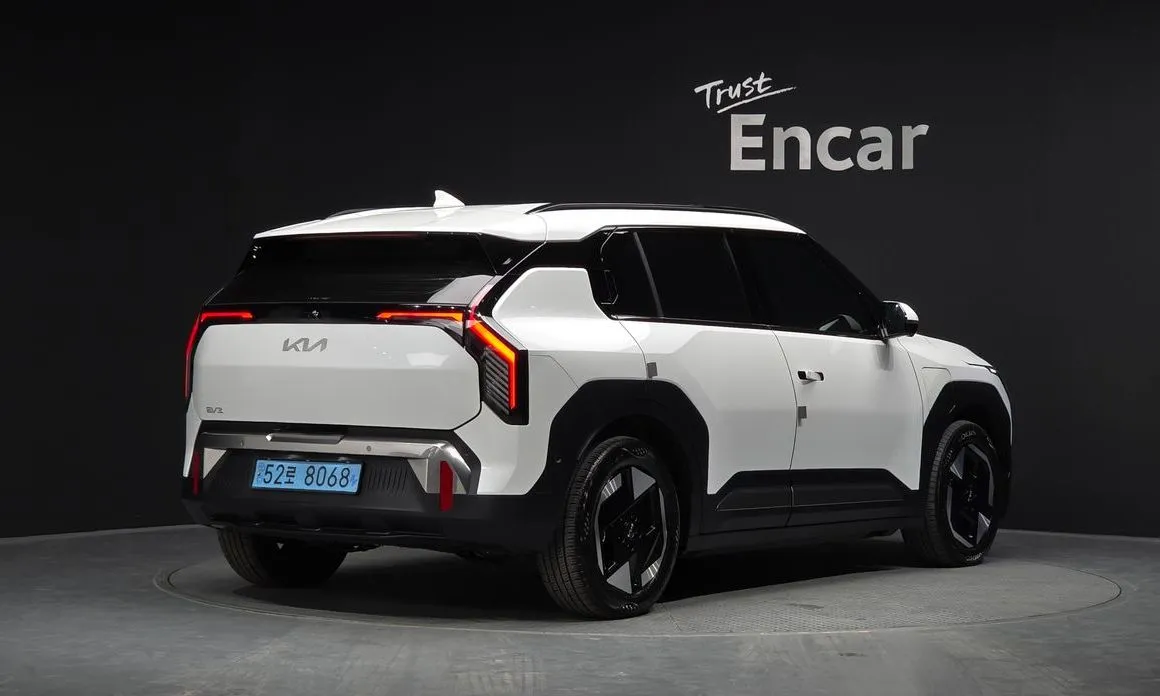 Kia EV3 — фото 6