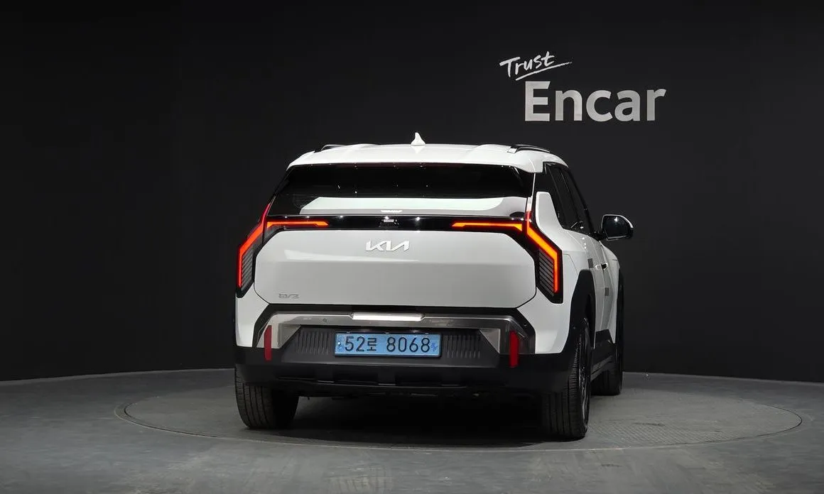 Kia EV3 — фото 2