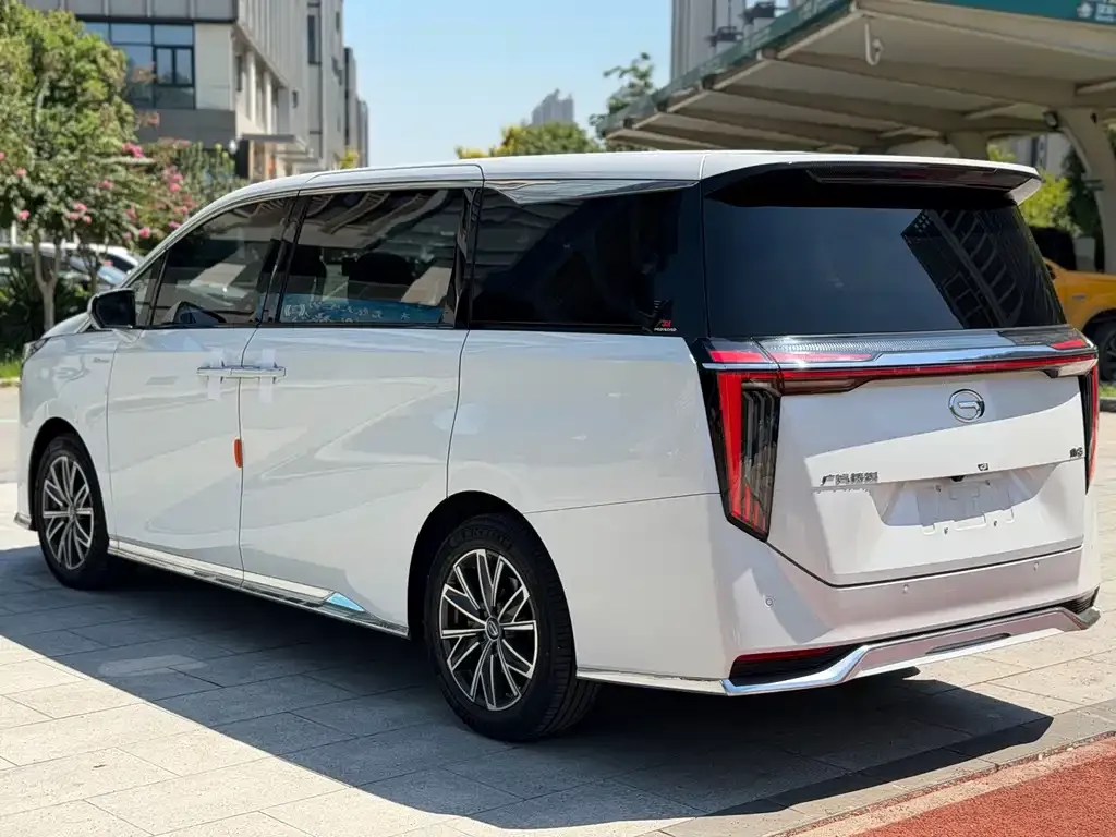 GAC Motor Trumpchi M8 — фото 4