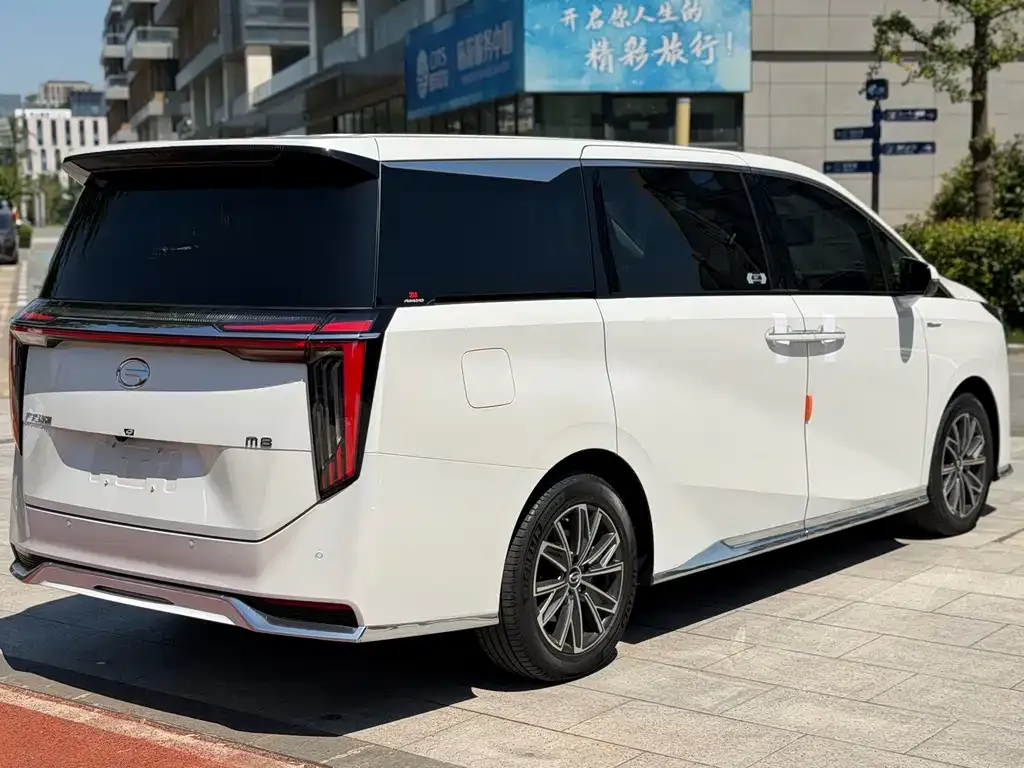 GAC Motor Trumpchi M8 — фото 2