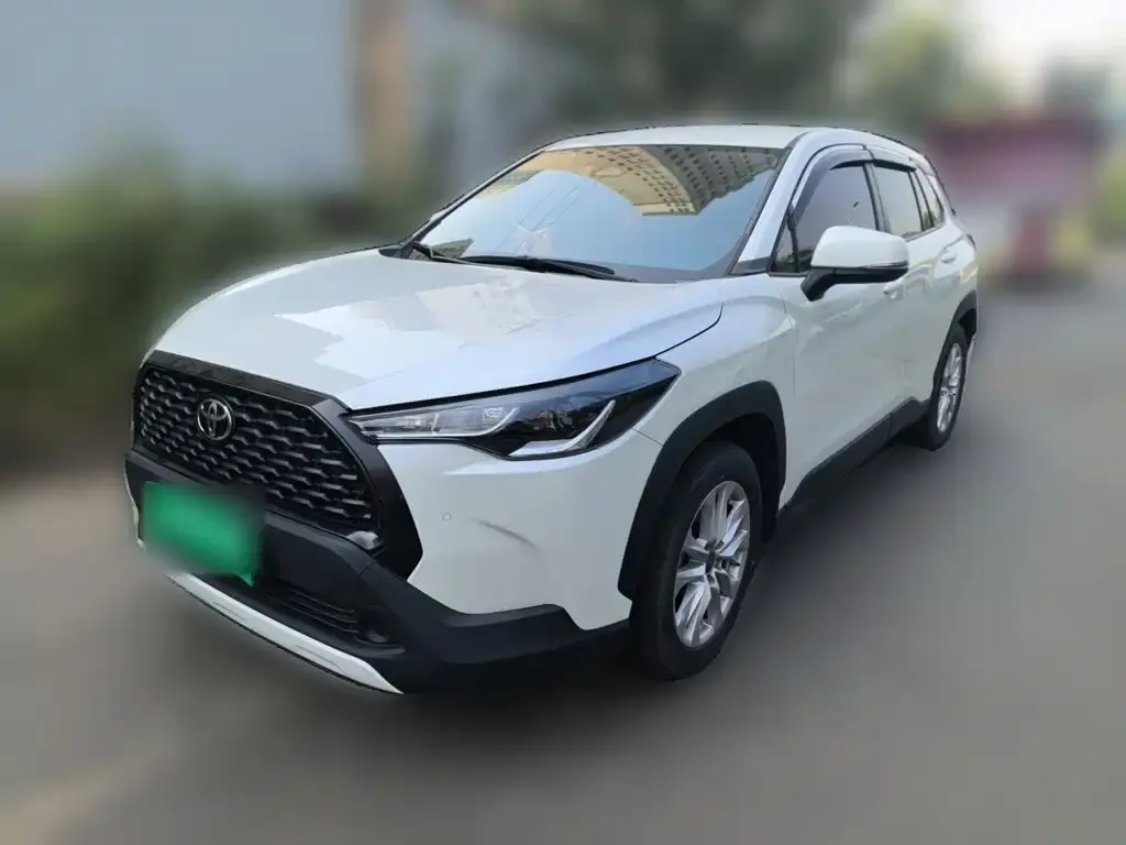Toyota Corolla Cross — фото 1