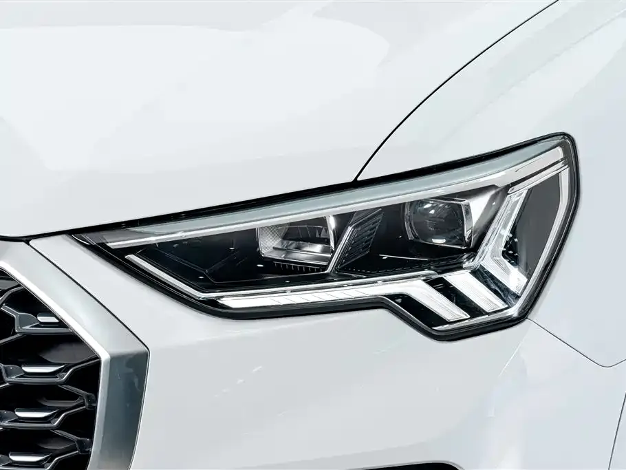 Audi Q3 Sportback — фото 3