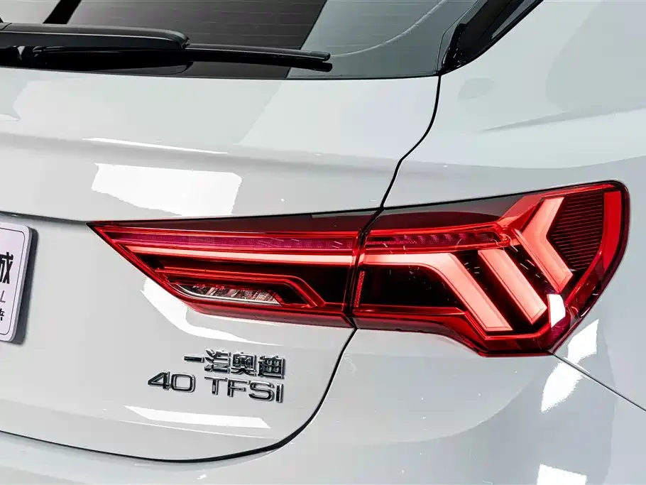 Audi Q3 Sportback — фото 2