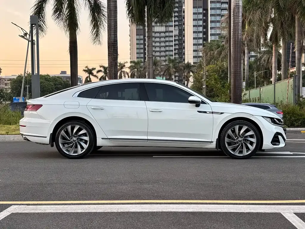 Volkswagen CC — фото 9