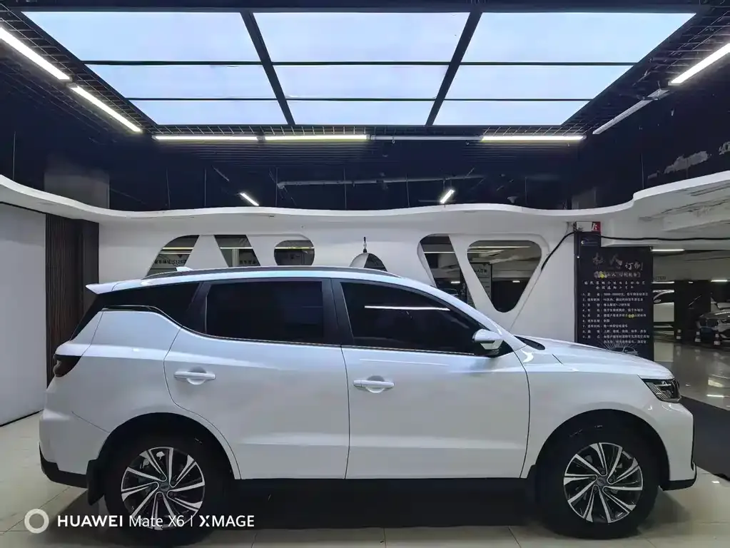 Geely Vision X6 — фото 9