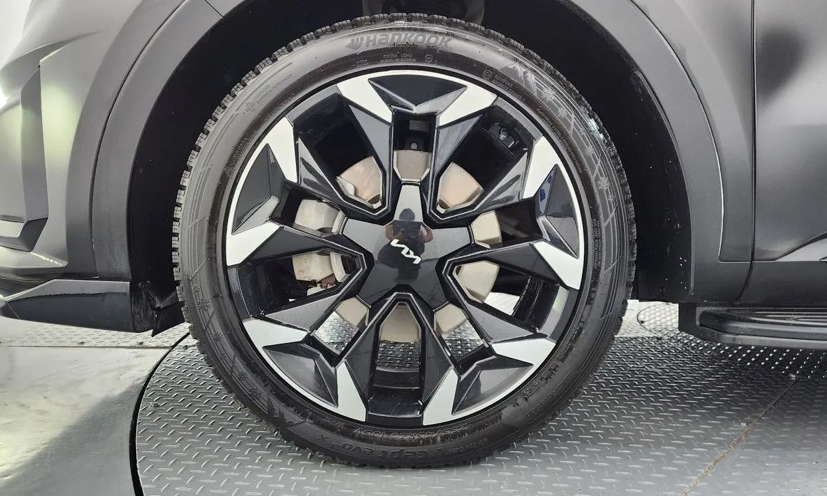 Kia Sorento — фото 7