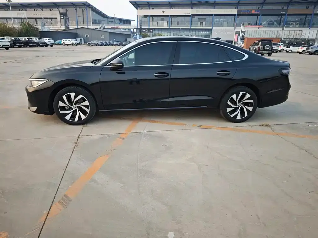 Volkswagen Passat — фото 5