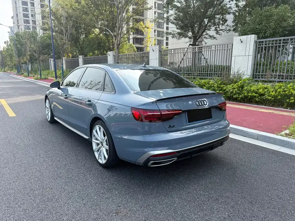 Audi A4L — фото 6