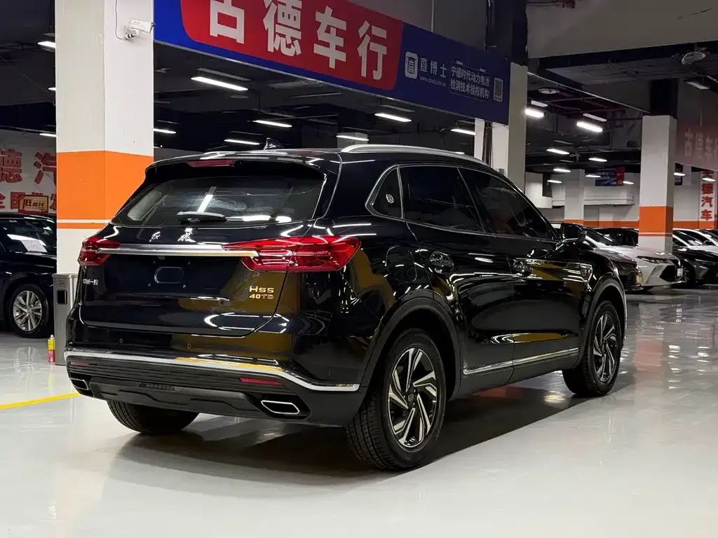 Hongqi HS5 — фото 5