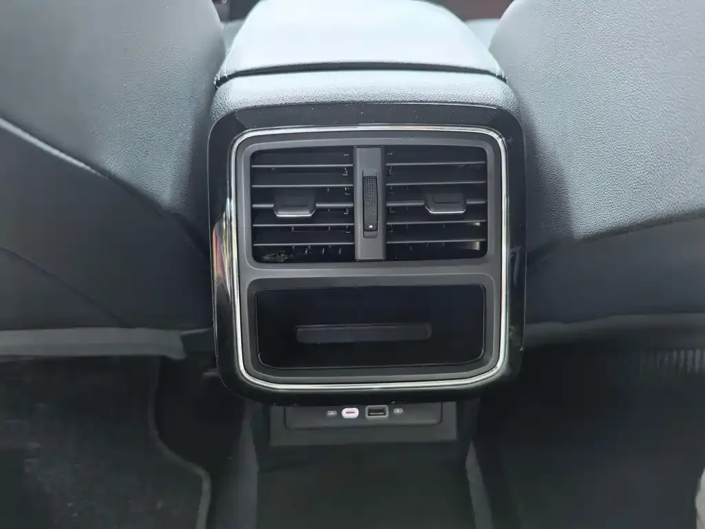 Volkswagen Passat — фото 7