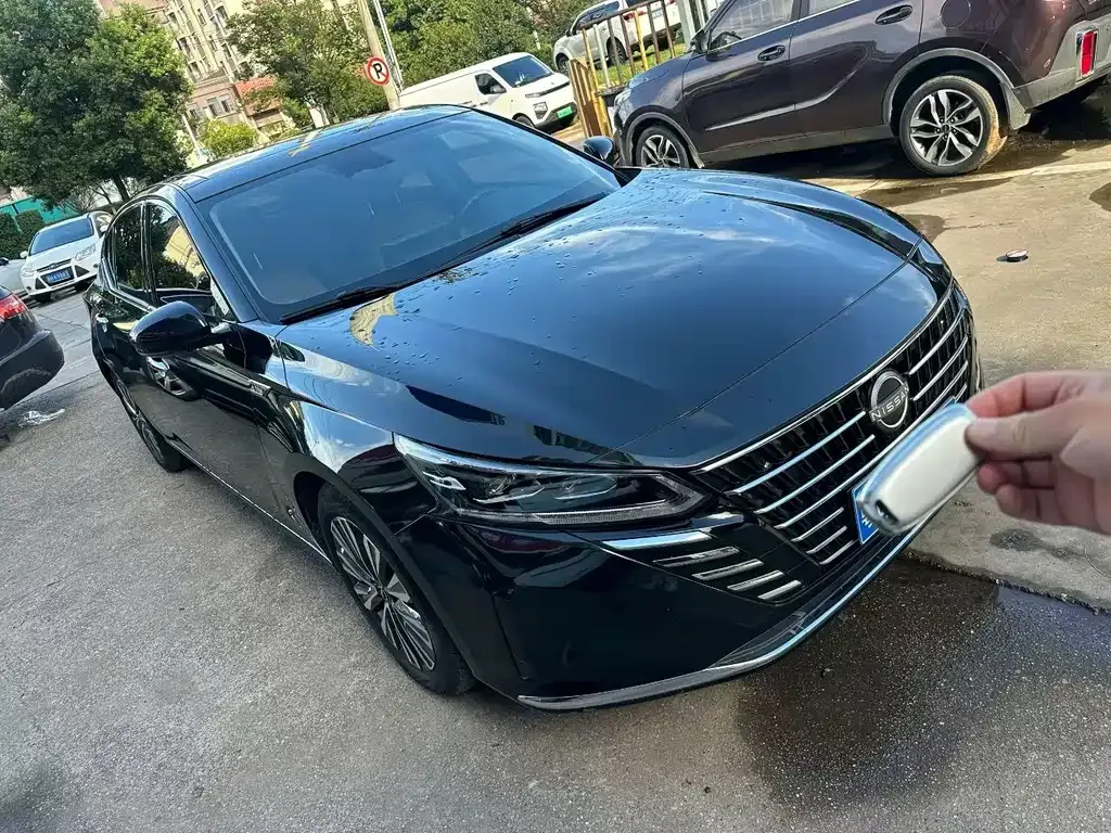 Nissan Teana — фото 4