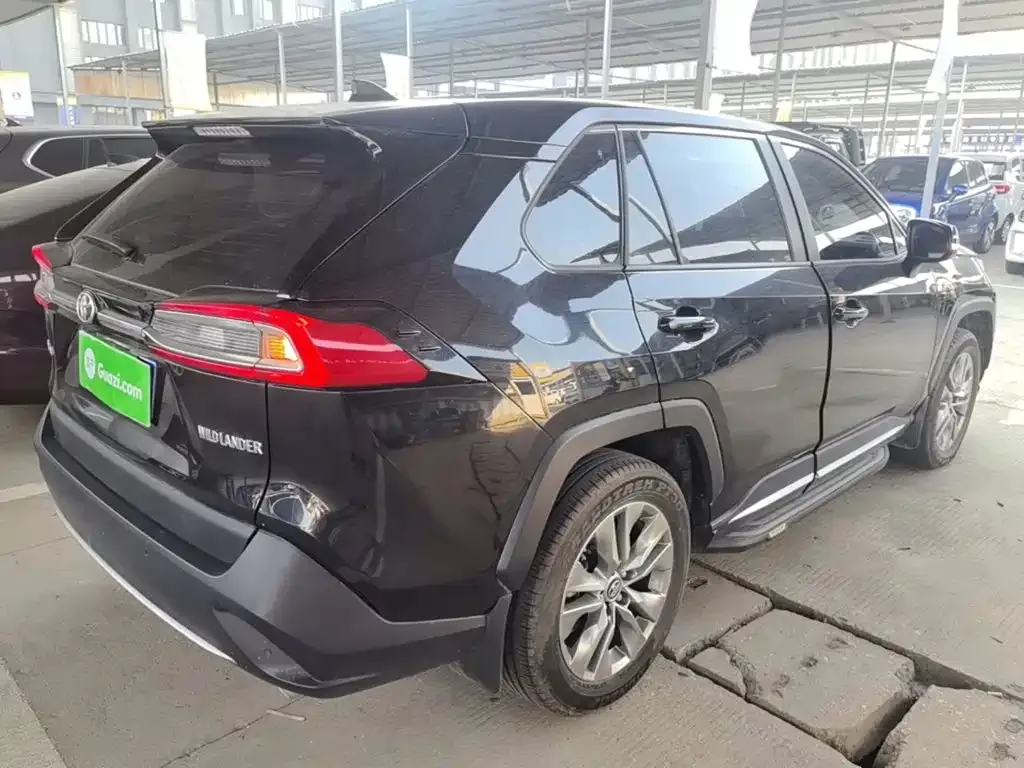 Toyota Wildlander — фото 10